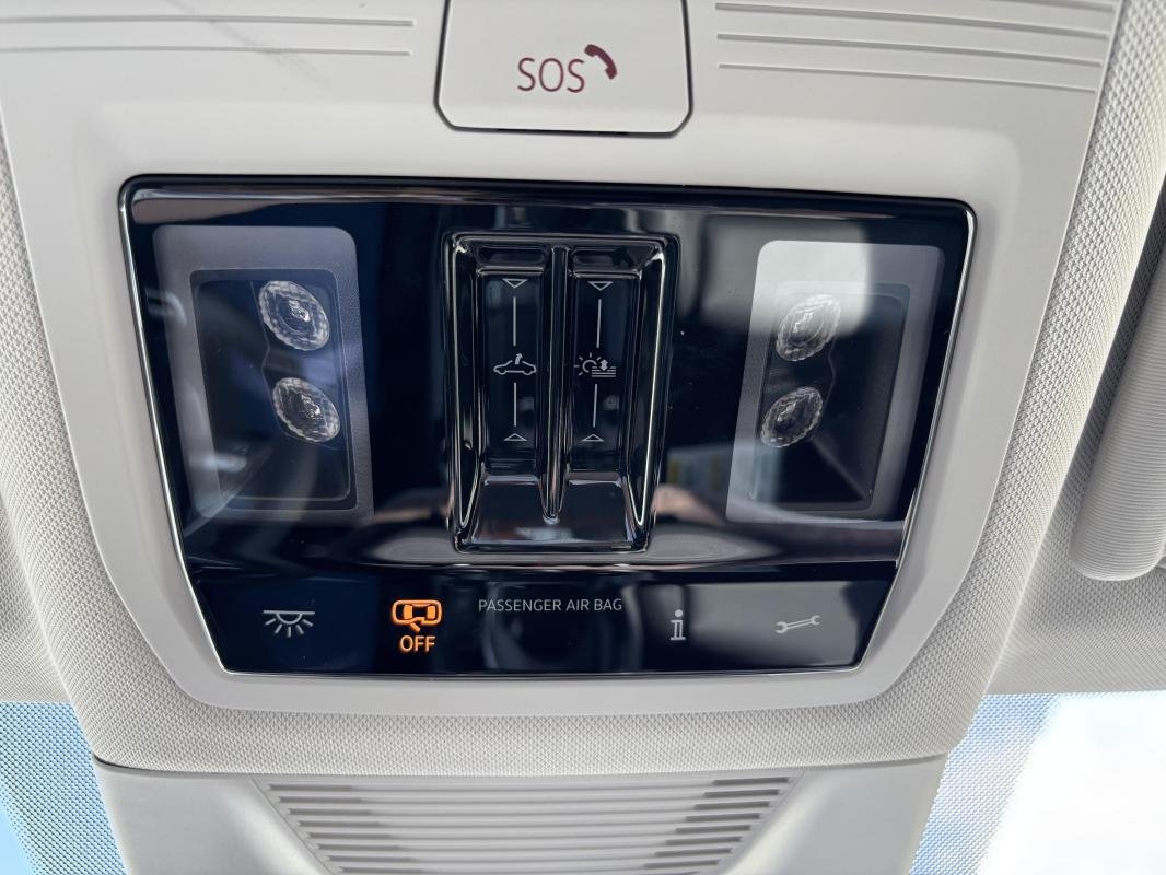 Skoda Superb Combi - Photo 25