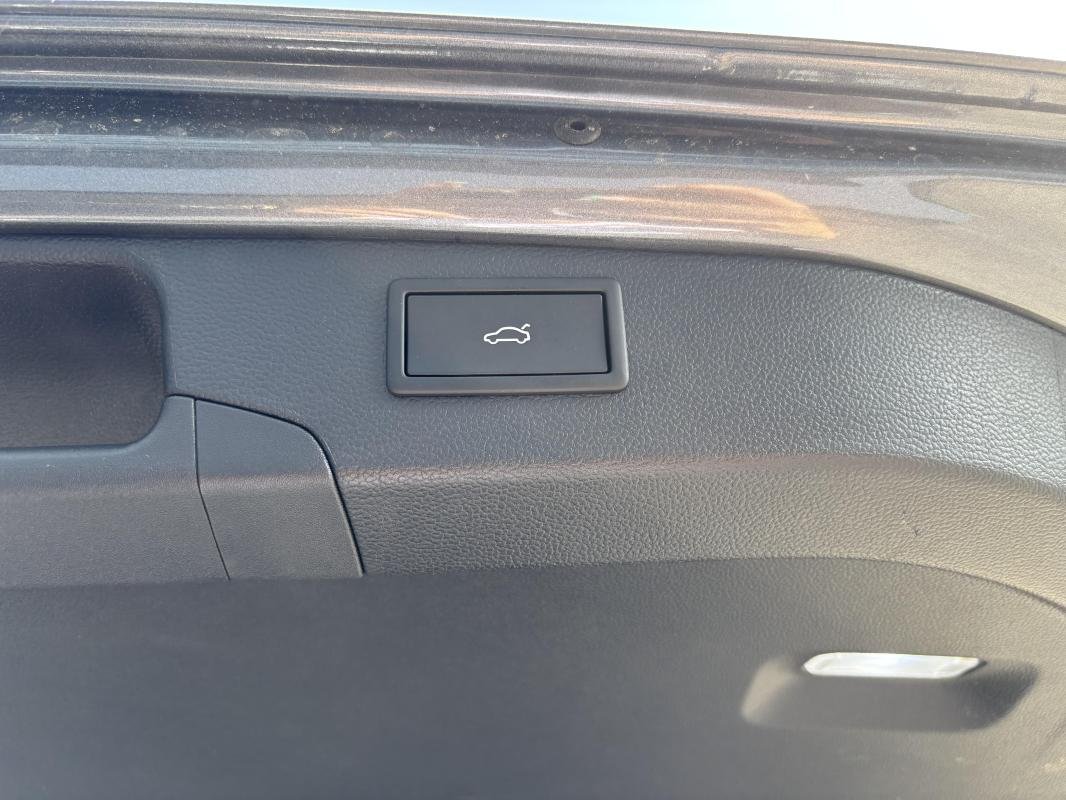Skoda Superb Combi - Photo 27