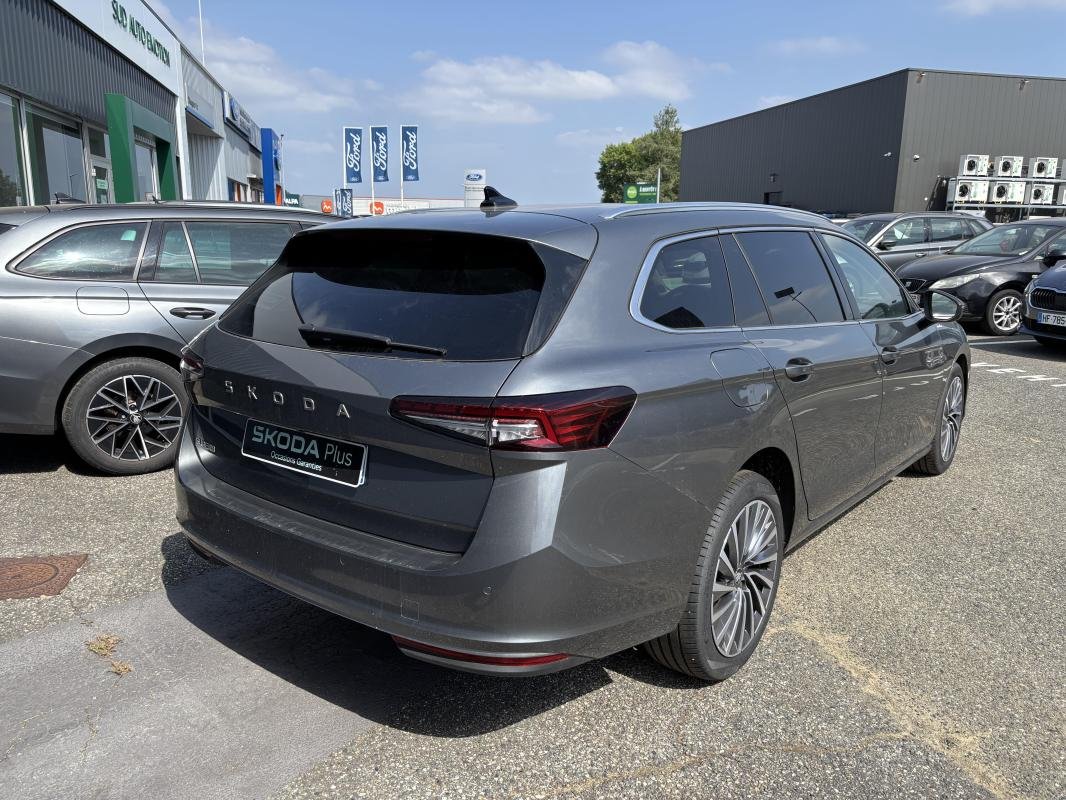 Skoda Superb Combi - Photo 5
