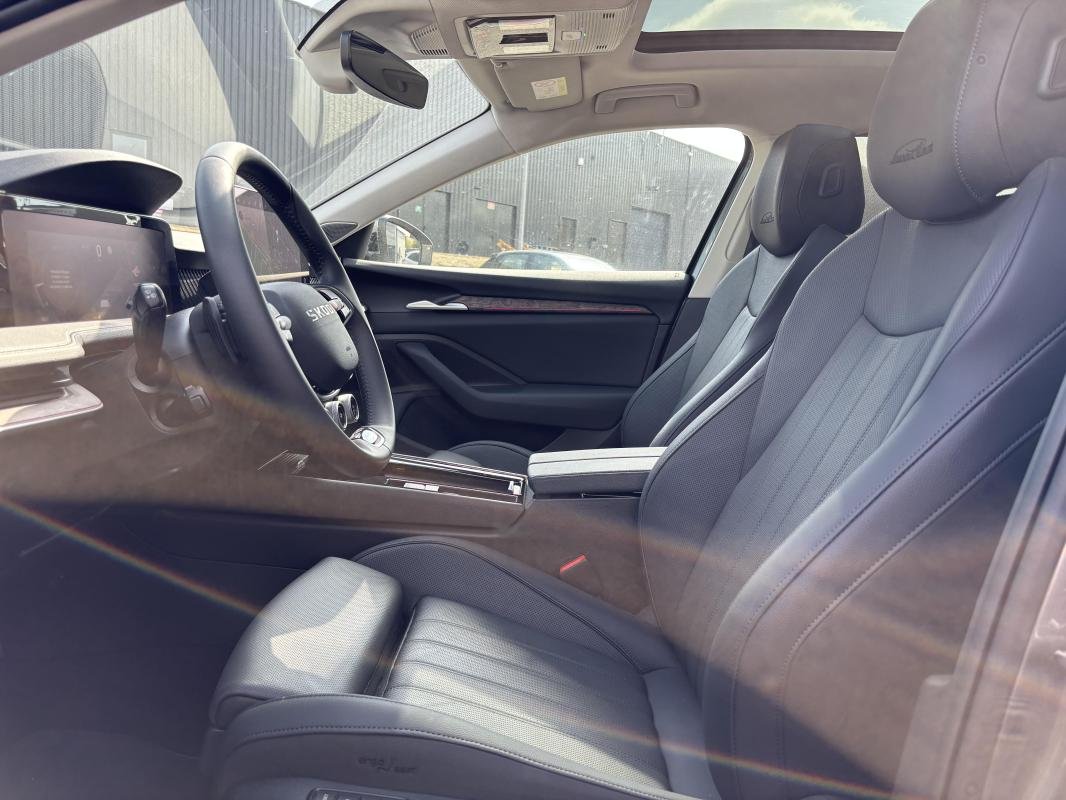Skoda Superb Combi - Photo 10