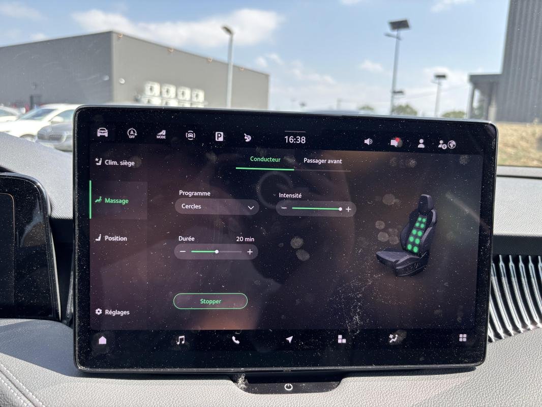 Skoda Superb Combi - Photo 20