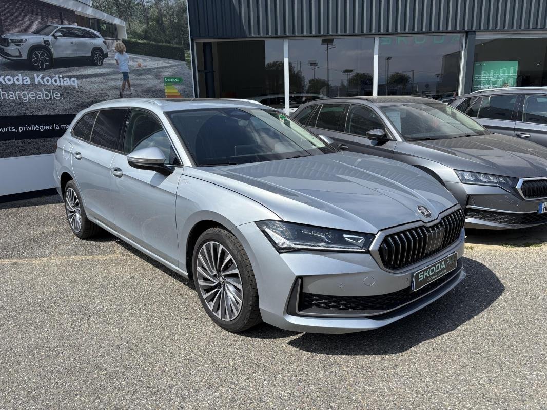 Skoda Superb Combi - Photo 7