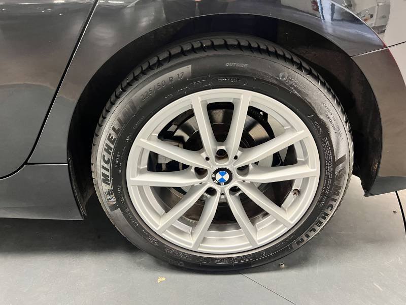 BMW Série 3 - Photo 16