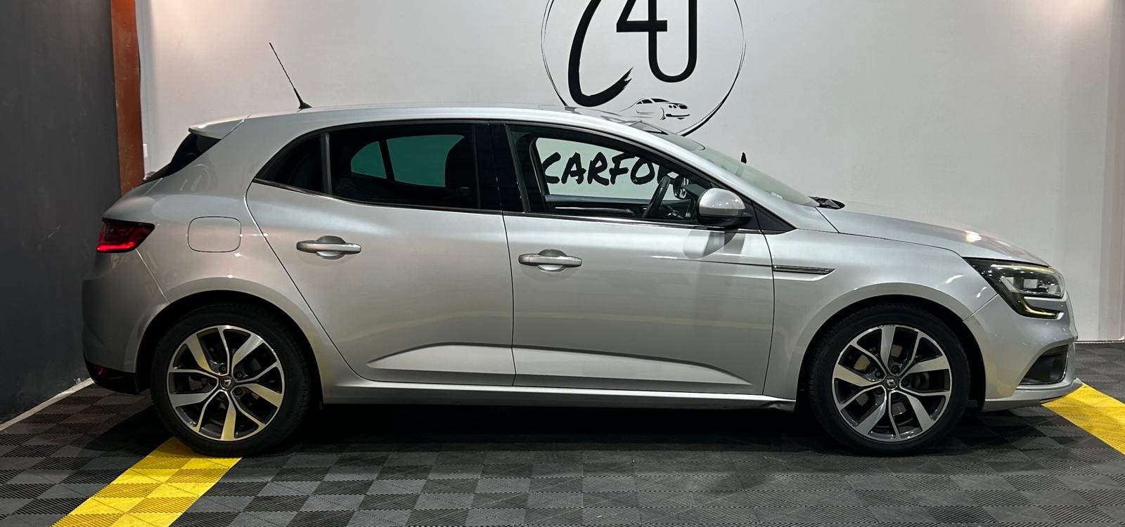 Renault Mégane - Photo 3