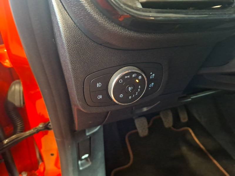 Ford Fiesta - Photo 27