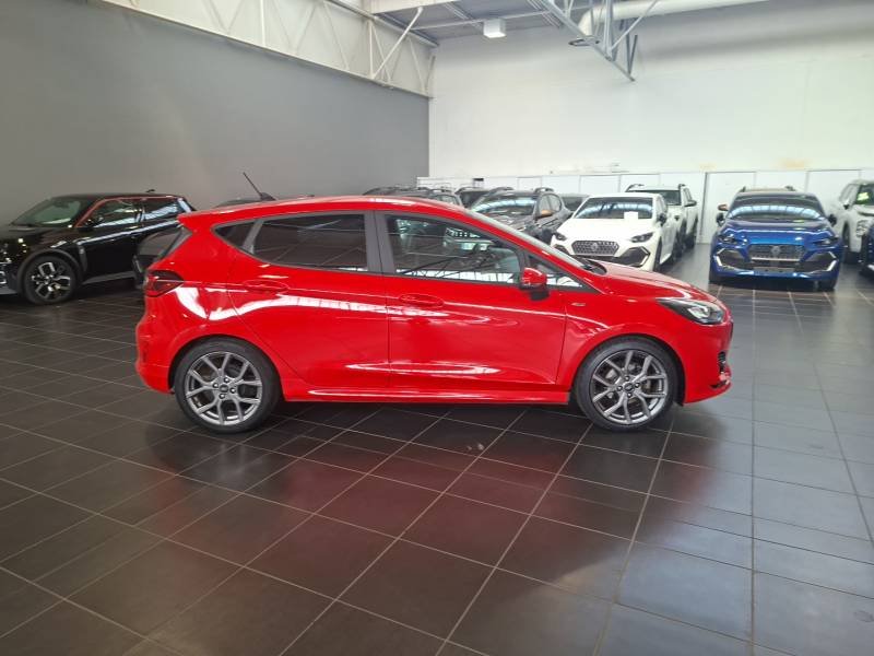 Ford Fiesta - Photo 6