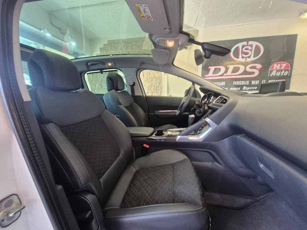 Peugeot 3008 - Photo 12