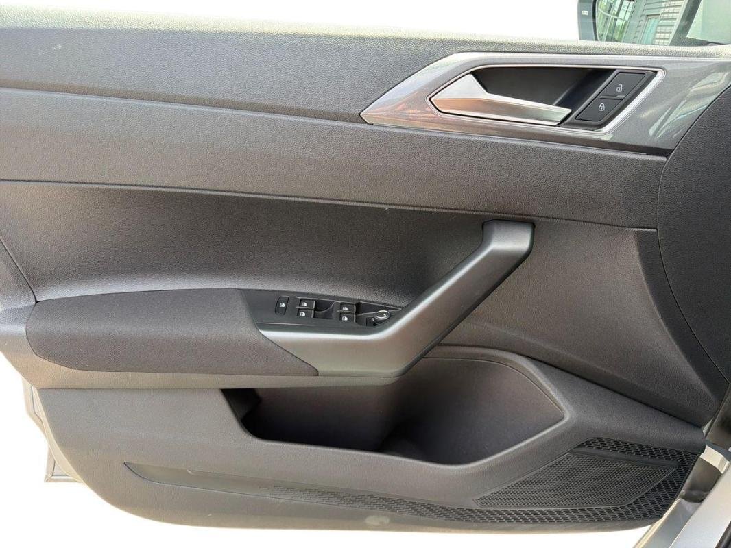 Volkswagen Polo - Photo 15