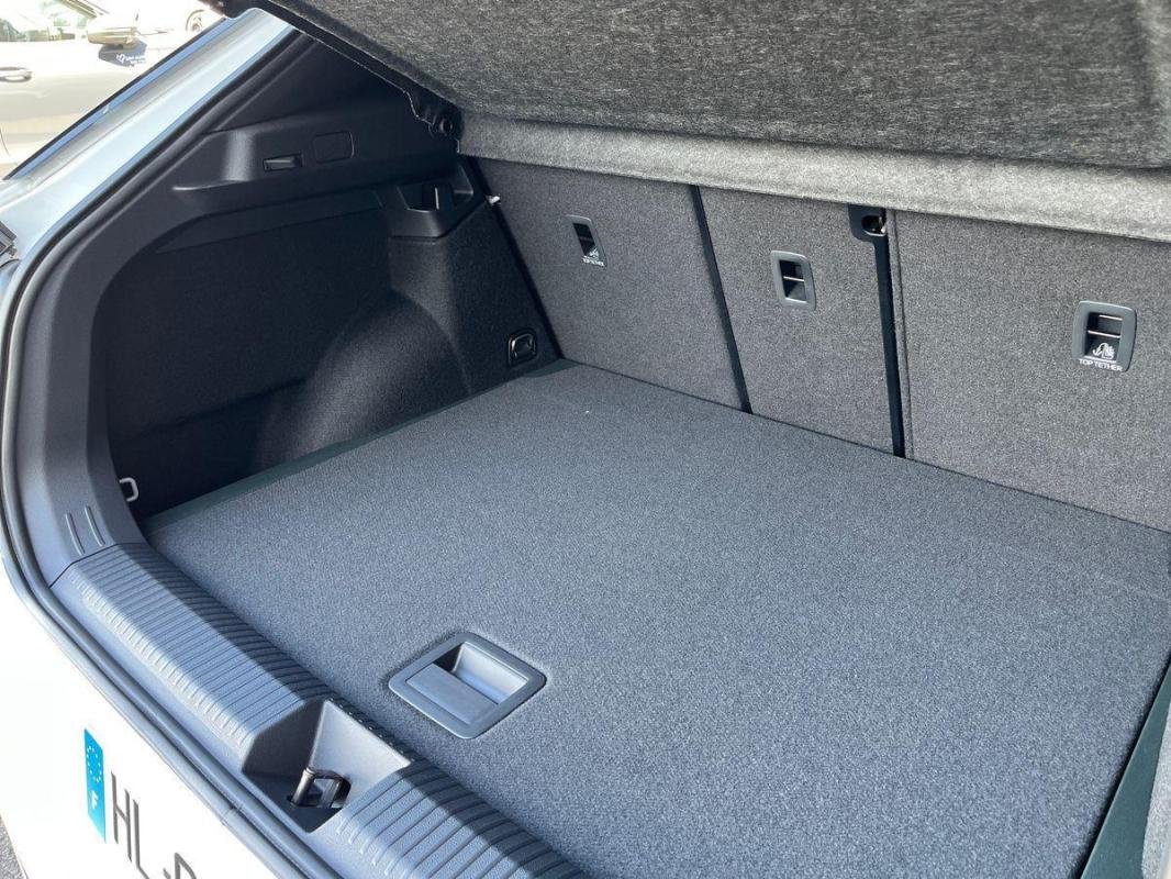 Volkswagen T-Roc - Photo 32