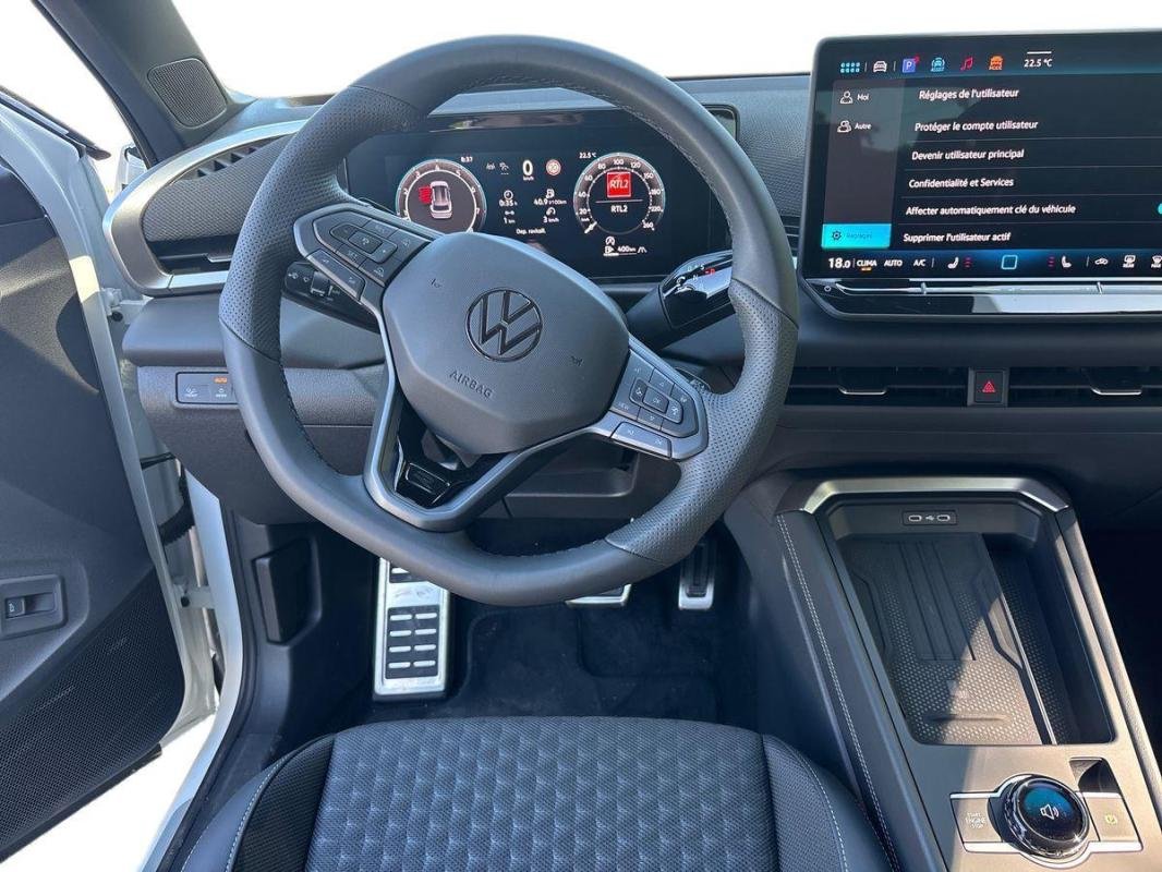 Volkswagen T-Roc - Photo 24