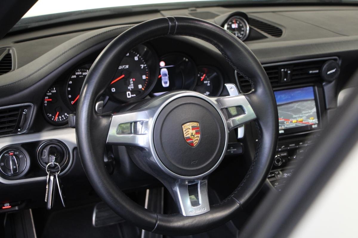 Porsche 911 - Photo 14