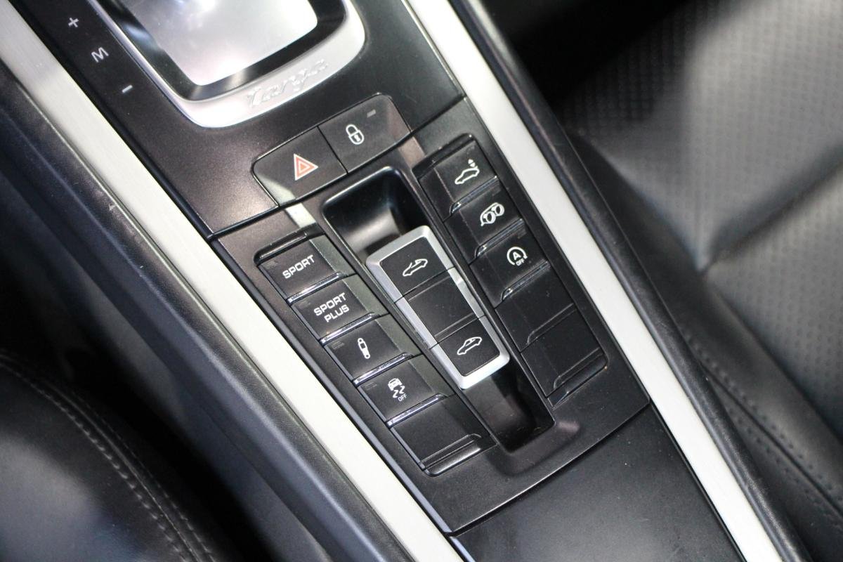 Porsche 911 - Photo 17