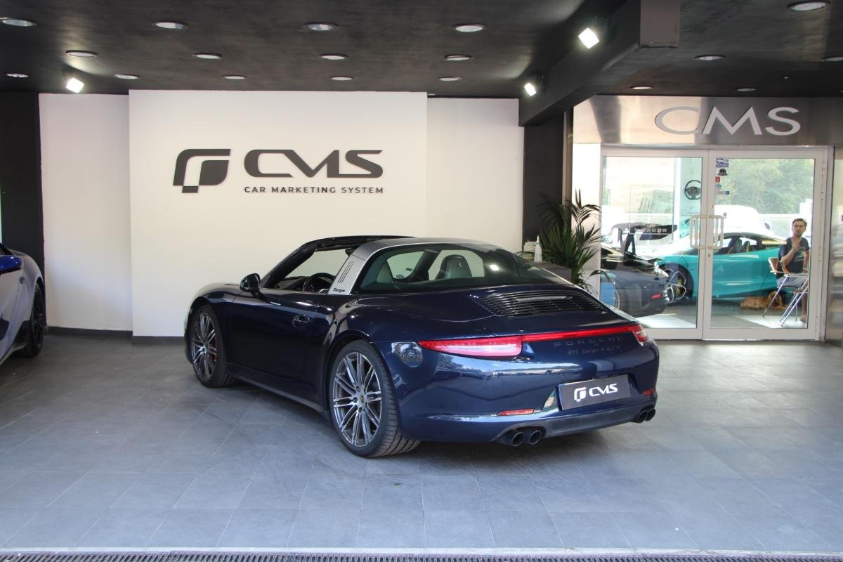 Porsche 911 - Photo 2