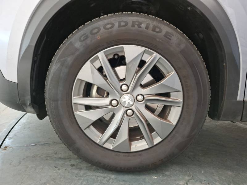 Peugeot 2008 - Photo 12