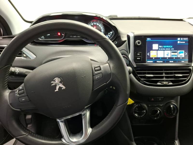 Peugeot 208 - Photo 11