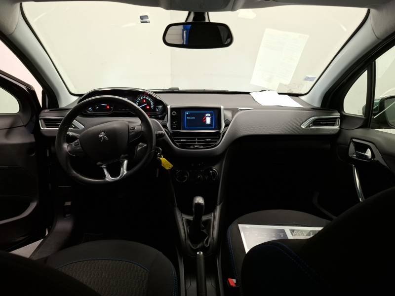 Peugeot 208 - Photo 12