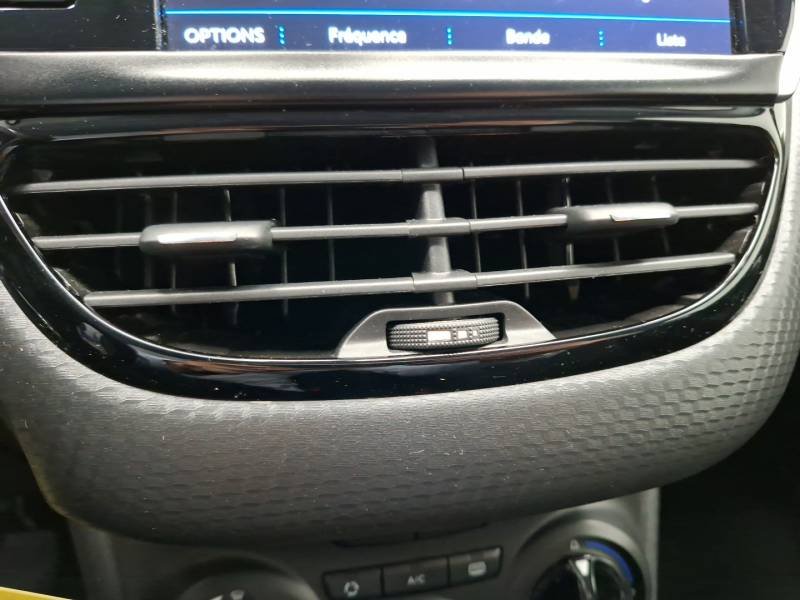 Peugeot 208 - Photo 24