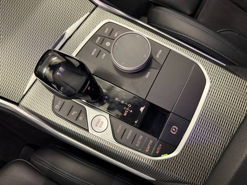 BMW Série 3 - Photo 17