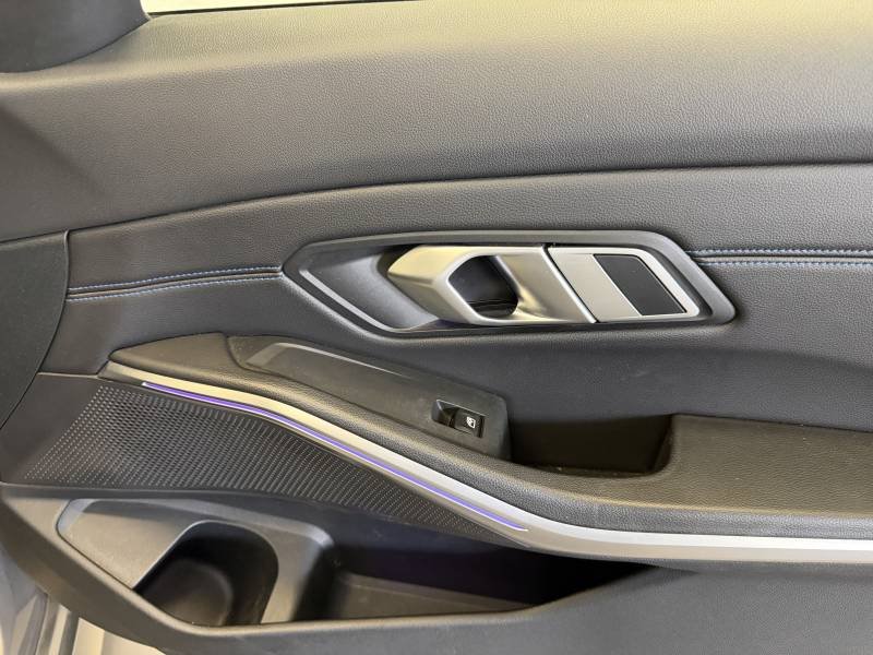 BMW Série 3 - Photo 26