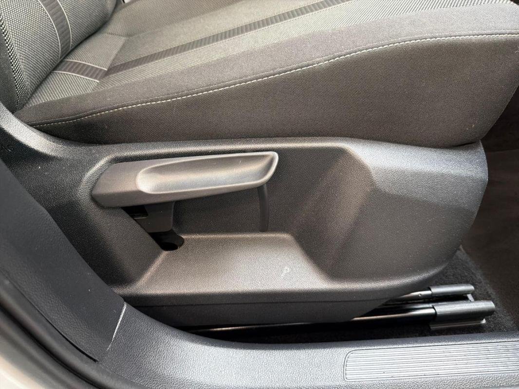 Volkswagen T-Roc - Photo 14