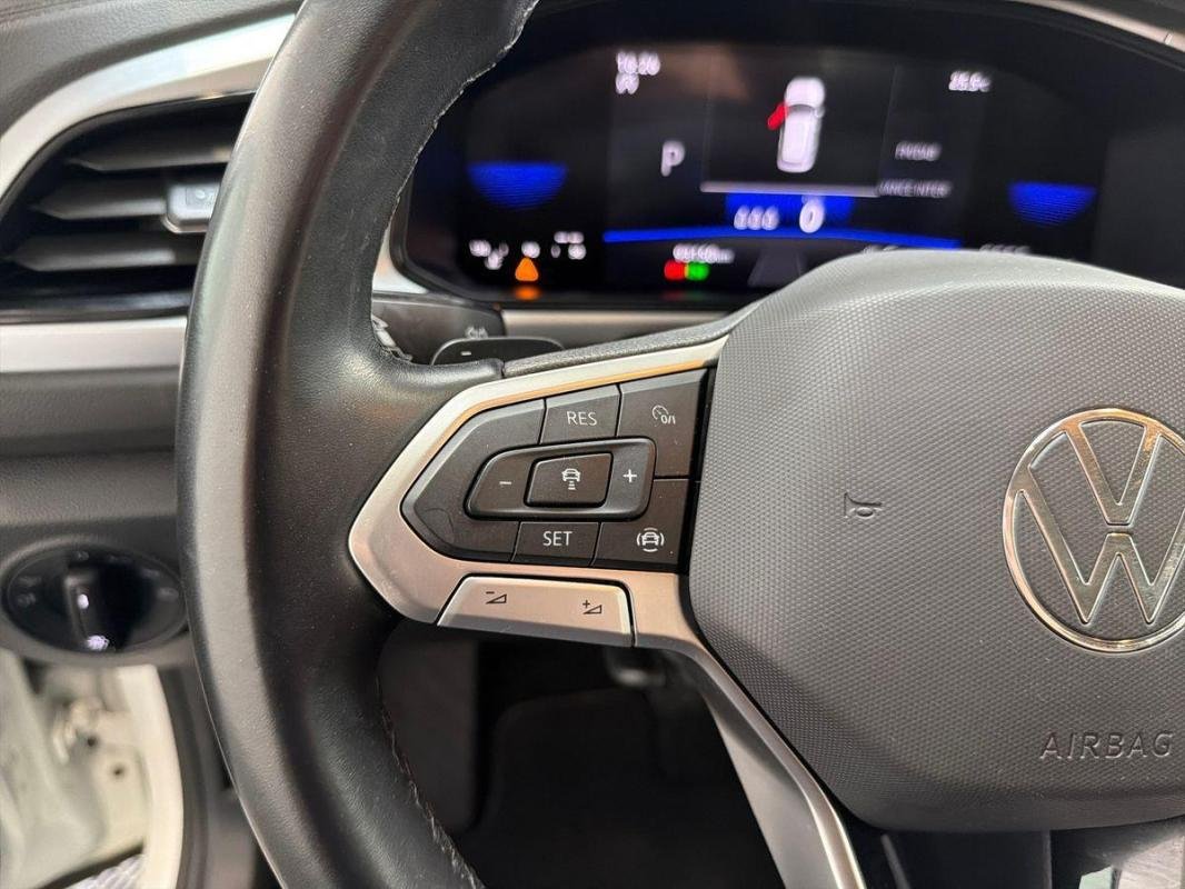 Volkswagen T-Roc - Photo 21