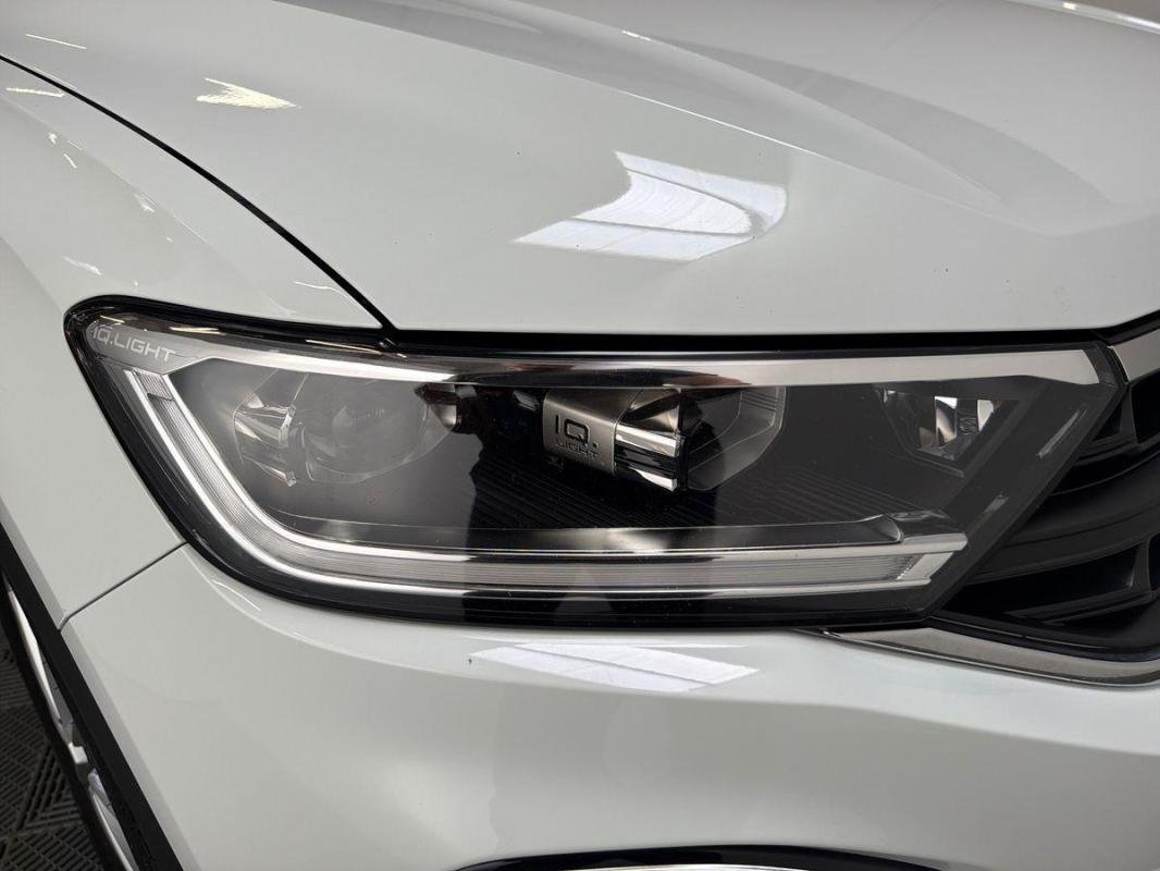 Volkswagen T-Roc - Photo 25