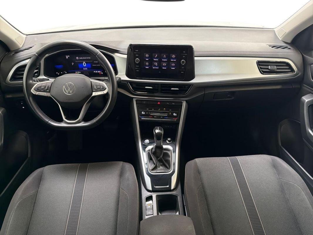 Volkswagen T-Roc - Photo 8