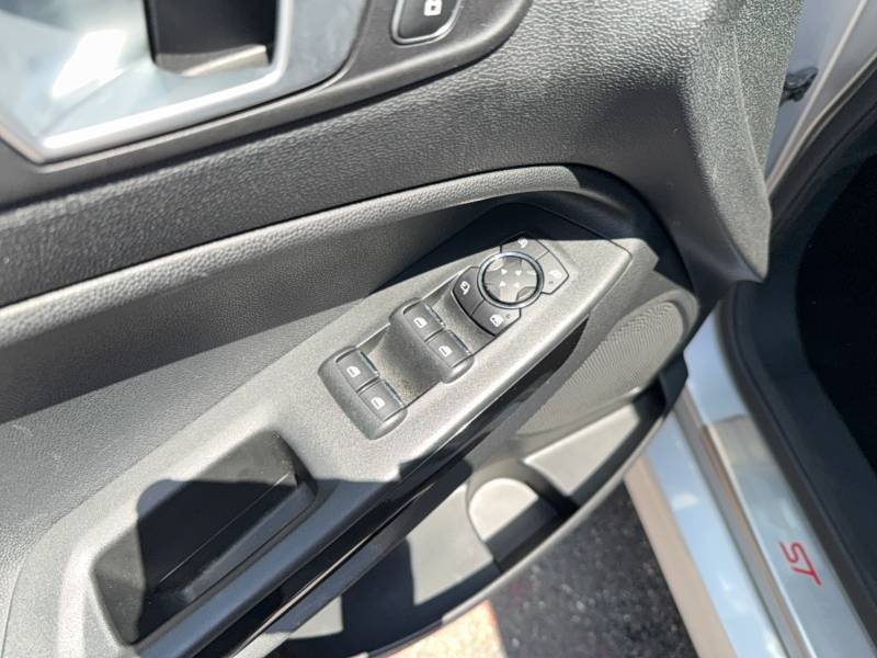 Ford EcoSport - Photo 21