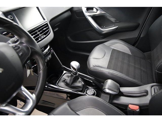 Peugeot 2008 - Photo 11