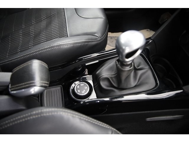 Peugeot 2008 - Photo 13
