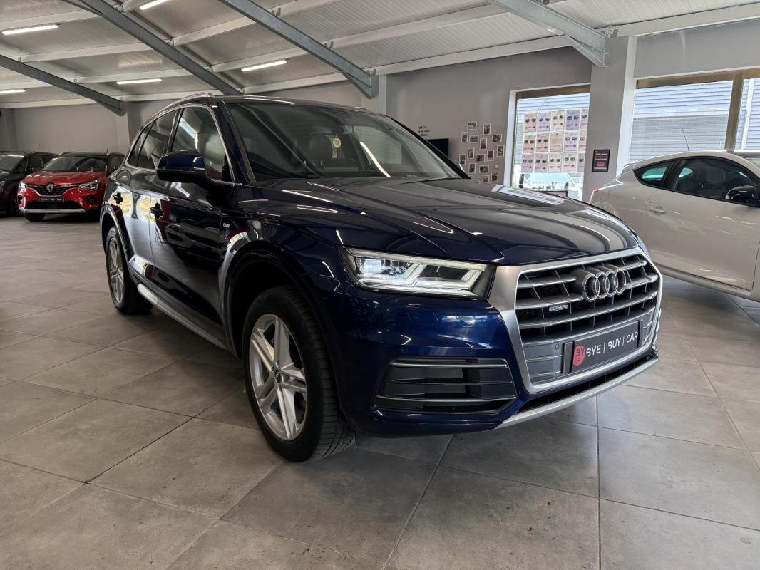 Audi Q5 - Photo 2