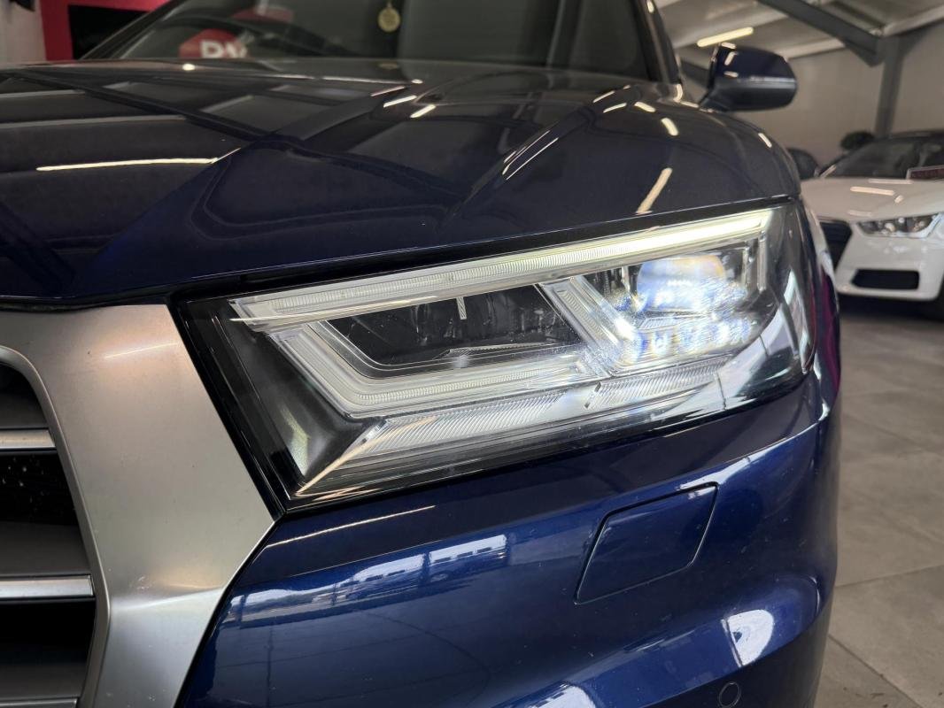 Audi Q5 - Photo 10
