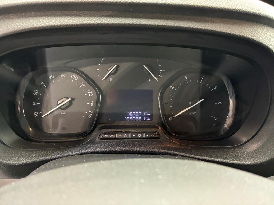 Peugeot Expert - Photo 12