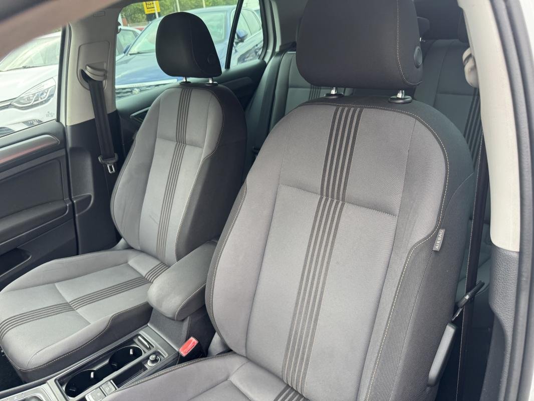 Volkswagen Golf - Photo 7