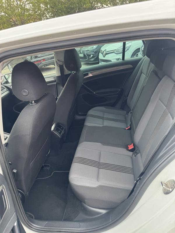 Volkswagen Golf - Photo 8