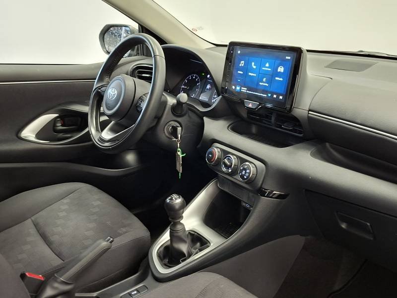 Toyota Yaris - Photo 12