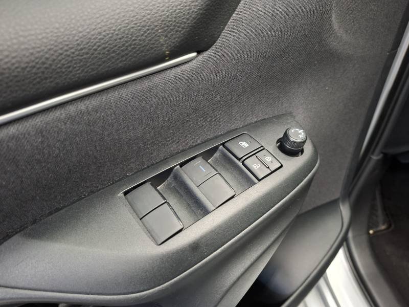 Toyota Yaris - Photo 15