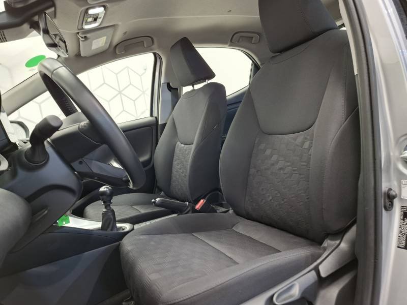 Toyota Yaris - Photo 16