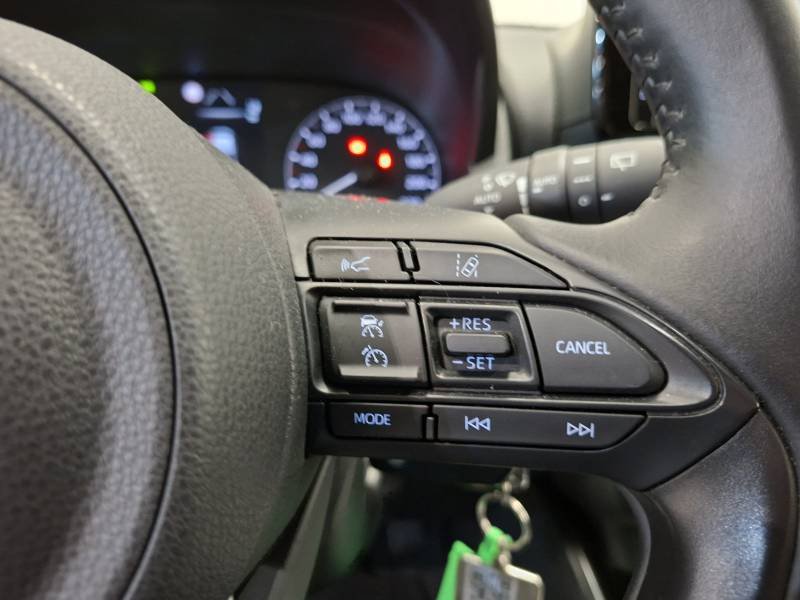 Toyota Yaris - Photo 18