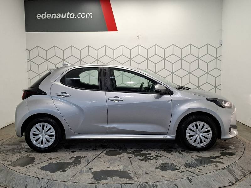 Toyota Yaris - Photo 6
