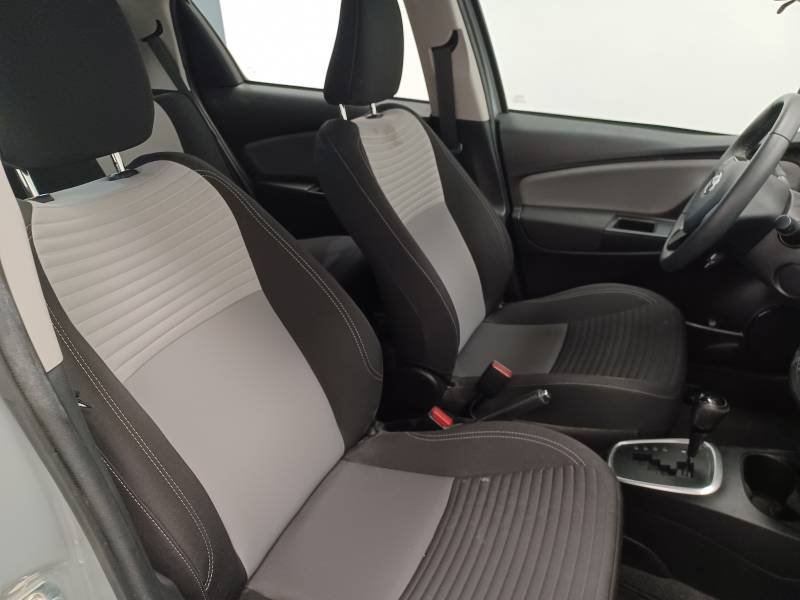 Toyota Yaris - Photo 12