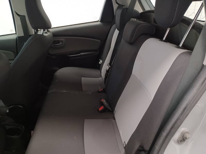 Toyota Yaris - Photo 13