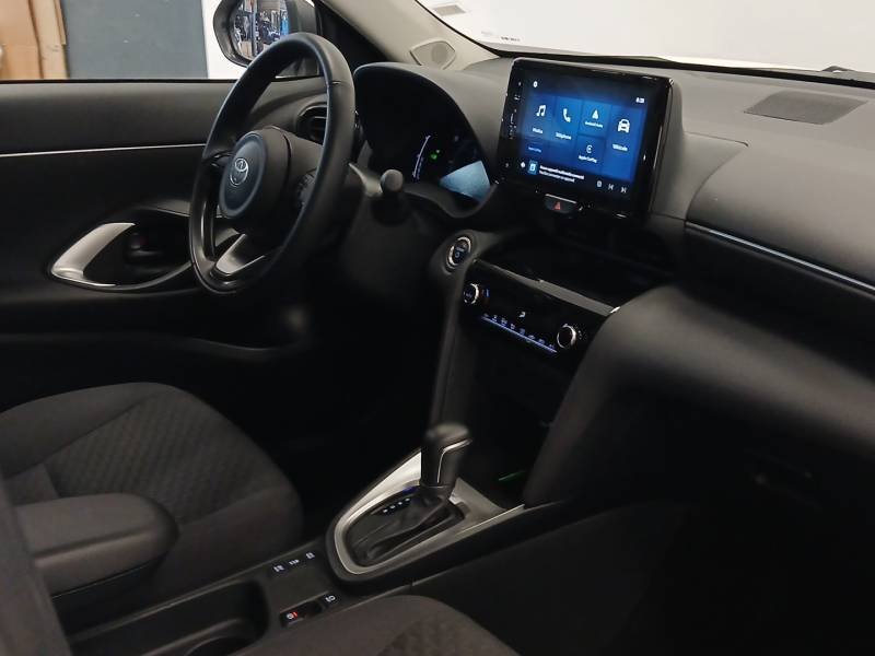 Toyota Yaris - Photo 12