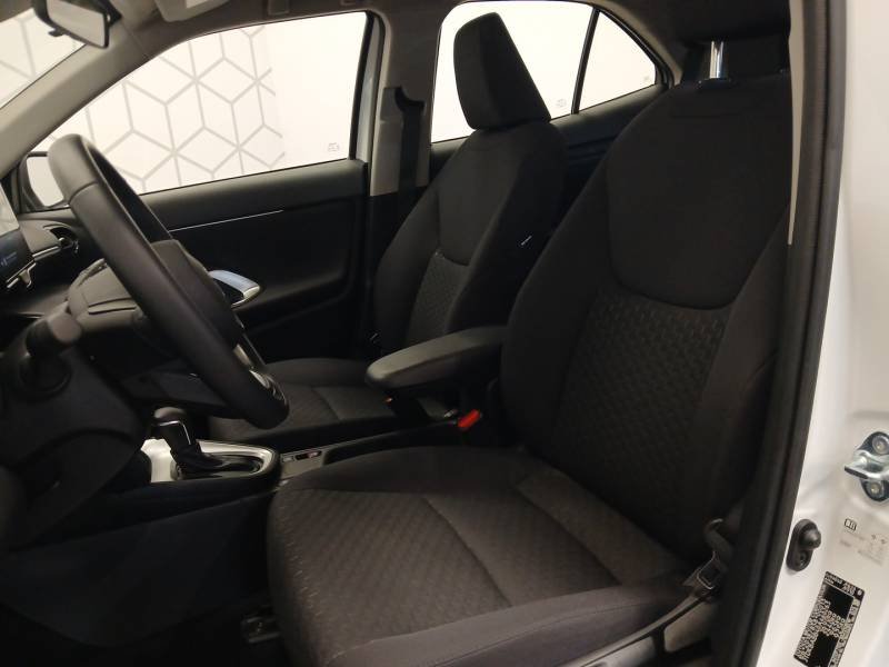 Toyota Yaris - Photo 16