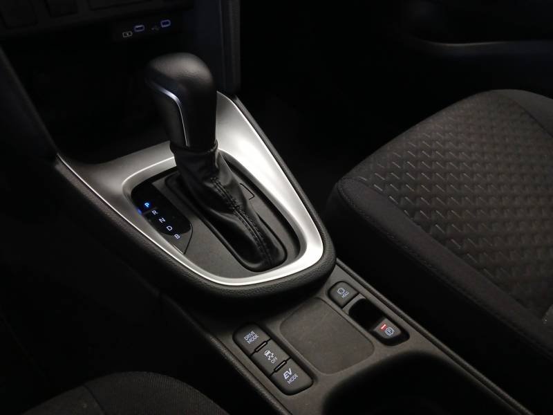 Toyota Yaris - Photo 18