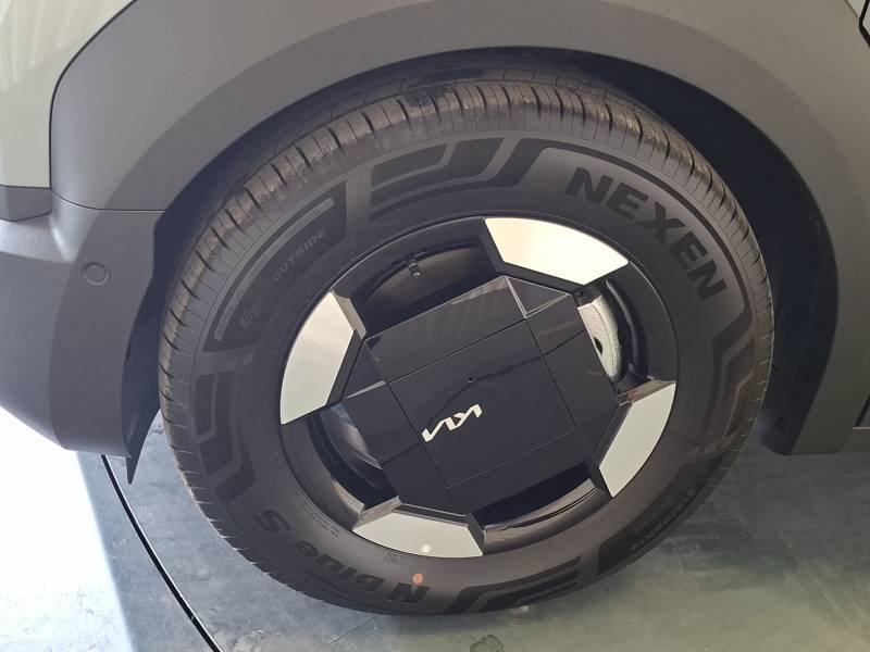 Kia PV5 - Photo 20
