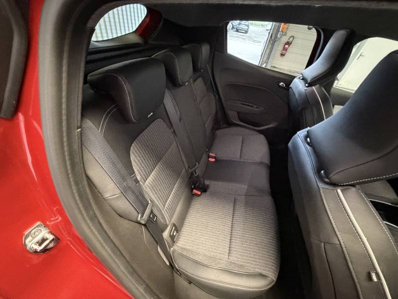 Renault Clio - Photo 25