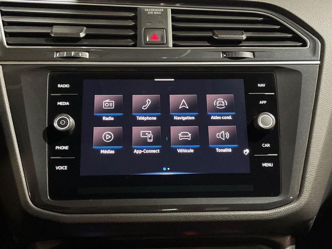 Volkswagen Tiguan - Photo 16
