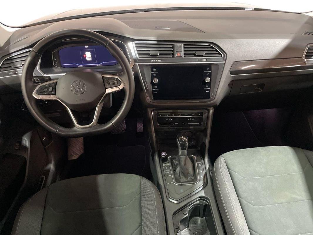 Volkswagen Tiguan - Photo 24