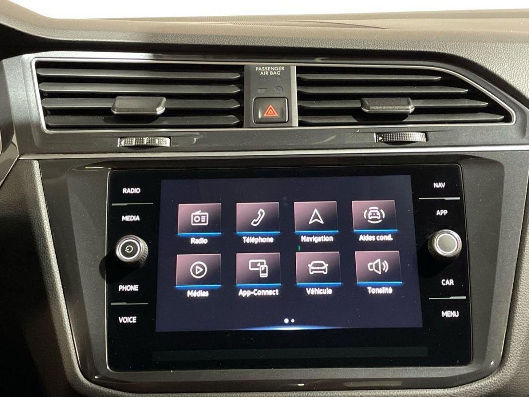 Volkswagen Tiguan - Photo 10